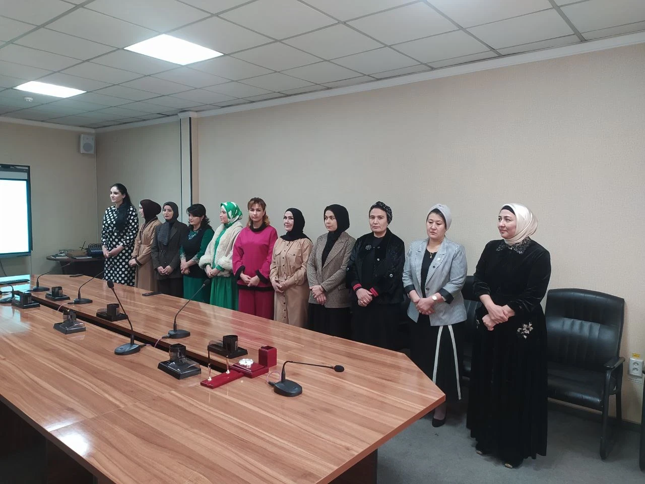 INTERNATIONAL WOMEN'S HOLIDAY “O’ZERAE CLIMATE CONTROL” FACTORY.