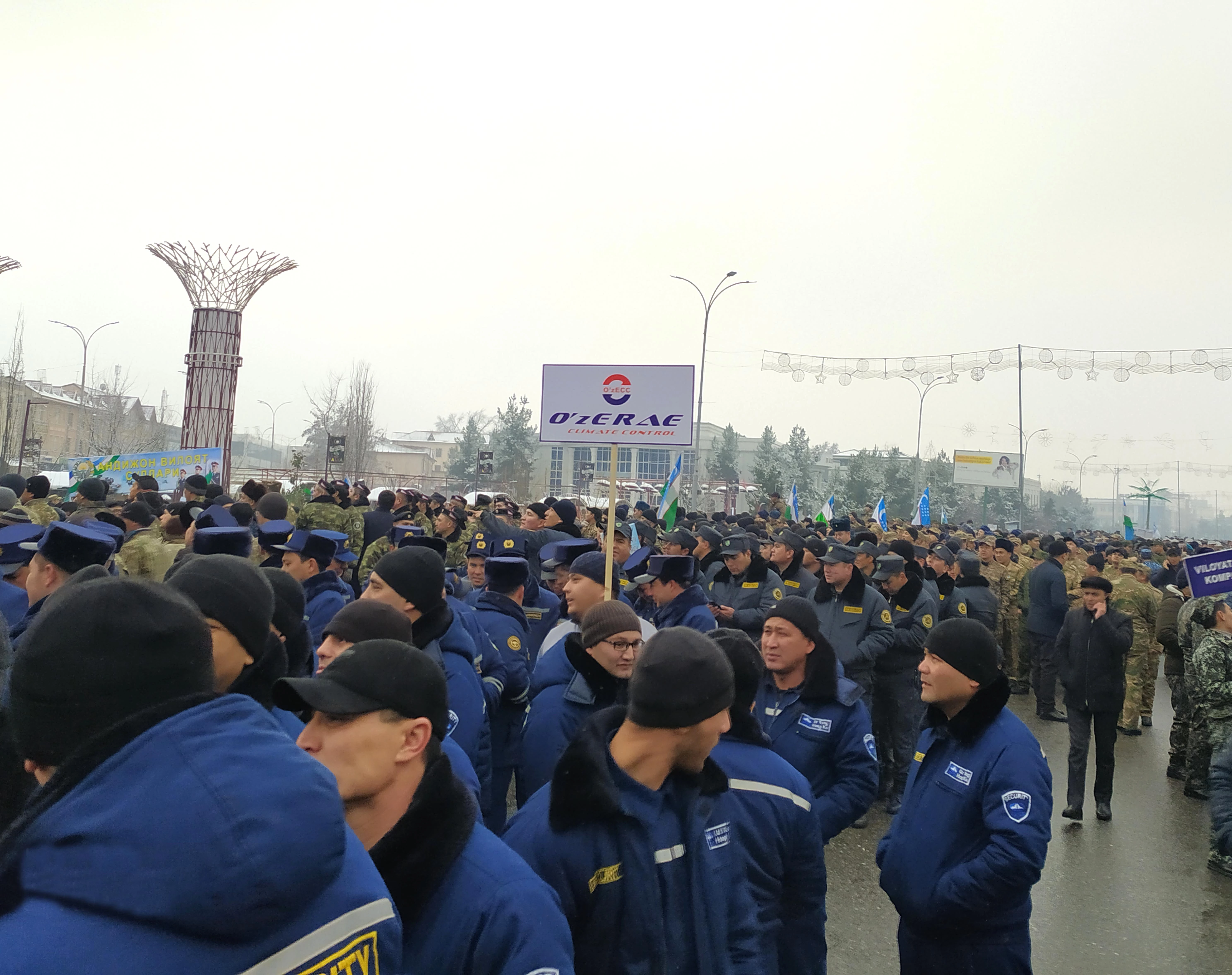 Сотрудники СП ООО "O`ZERA CLIMATE CONTROL" приняли активное участие в параде.